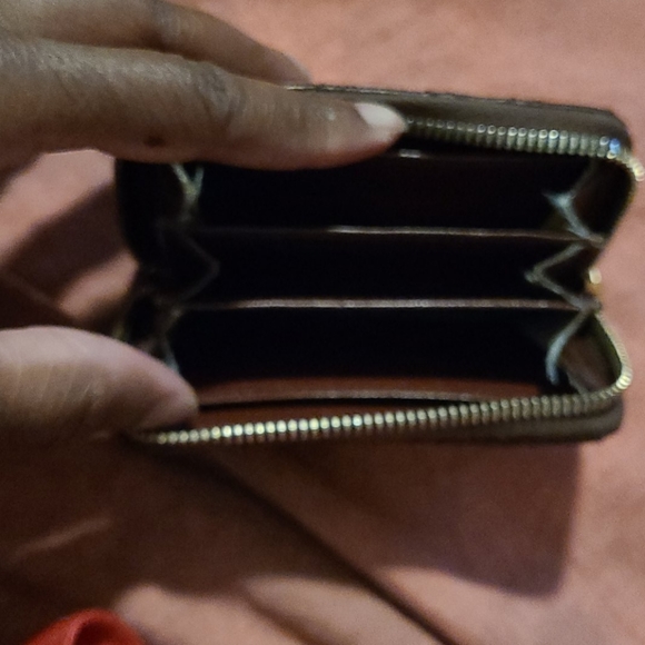 Marc Jacob's accordian wallet. - Picture 3 of 4